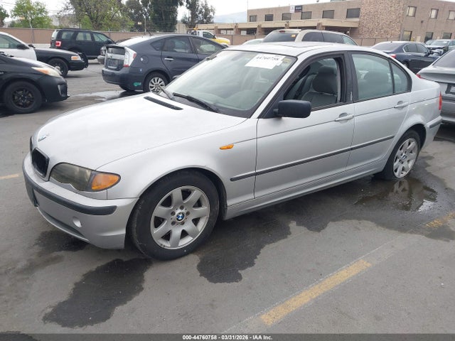 44760758 :رقم المزاد ، WBAAZ33484KP83831 vin ، 2004 Bmw 325i مزاد بيع