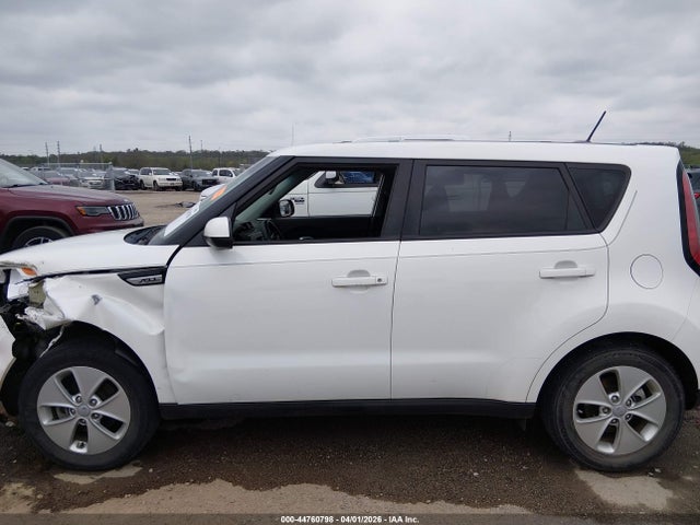 Aukcja sprzedaży 2016 Kia Soul, vin: KNDJN2A27G7375841, numer aukcji: 44760798