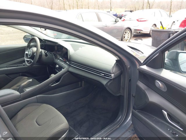 44760829 :رقم المزاد ، KMHLM4DG1RU789552 vin ، 2024 Hyundai Elantra Sel مزاد بيع
