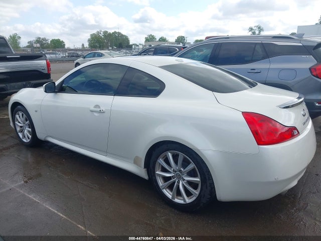 44760847 :رقم المزاد ، JN1CV6EK4FM870544 vin ، 2015 Infiniti Q60 Journey مزاد بيع