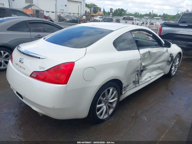 44760847 :رقم المزاد ، JN1CV6EK4FM870544 vin ، 2015 Infiniti Q60 Journey مزاد بيع