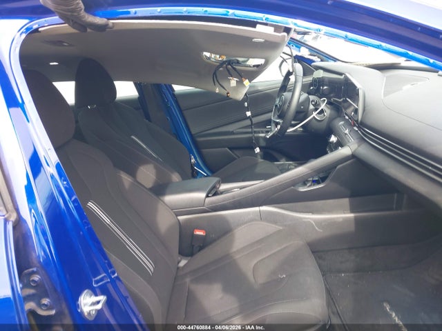 44760884 :رقم المزاد ، KMHLS4AG7PU577178 vin ، 2023 Hyundai Elantra Sel مزاد بيع