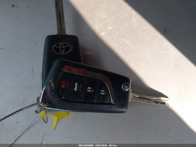 2020 Toyota Rav4 Le მანქანა იყიდება აუქციონზე, vin: JTMH1RFV3LD050489, აუქციონის ნომერი: 44760899