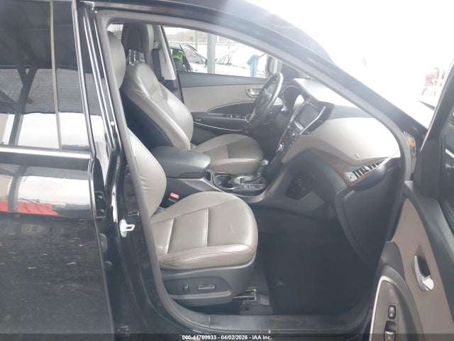 Продажа на аукционе авто 2017 Hyundai Santa Fe Se Ultimate, vin: KM8SRDHF6HU167896, номер лота: 44760933