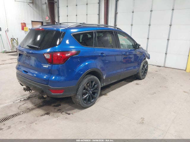 1FMCU9J91KUB71303 Ford Escape Titanium