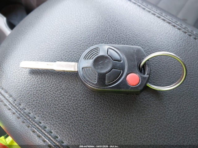 44760944 :رقم المزاد ، 1FMCU0GX3EUA43375 vin ، 2014 Ford Escape Se مزاد بيع