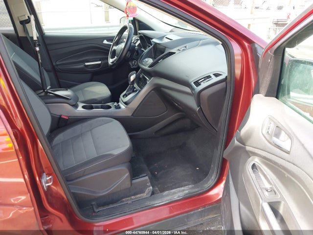 44760944 :رقم المزاد ، 1FMCU0GX3EUA43375 vin ، 2014 Ford Escape Se مزاد بيع