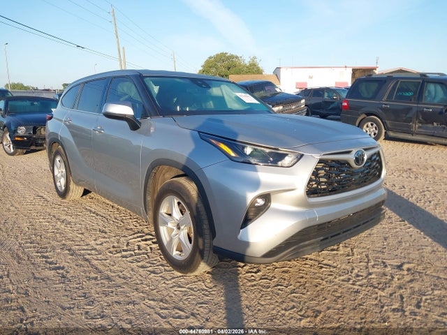 2022 TOYOTA HIGHLANDER 5TDZZRAH4NS557116