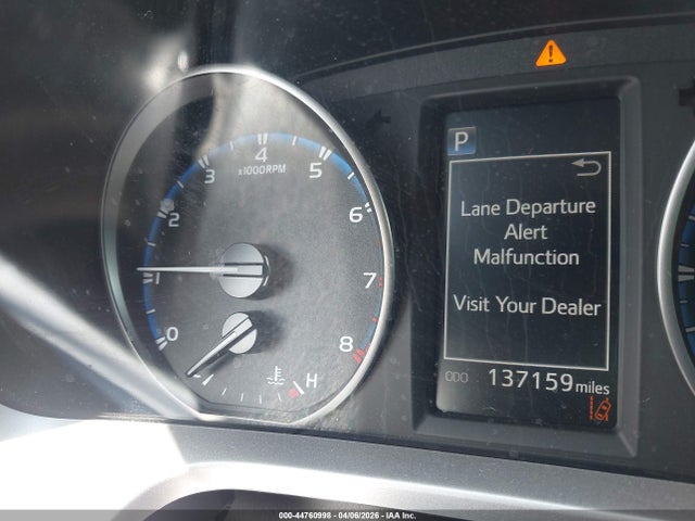 JTMWFREV4JJ169676 Toyota Rav4 Xle