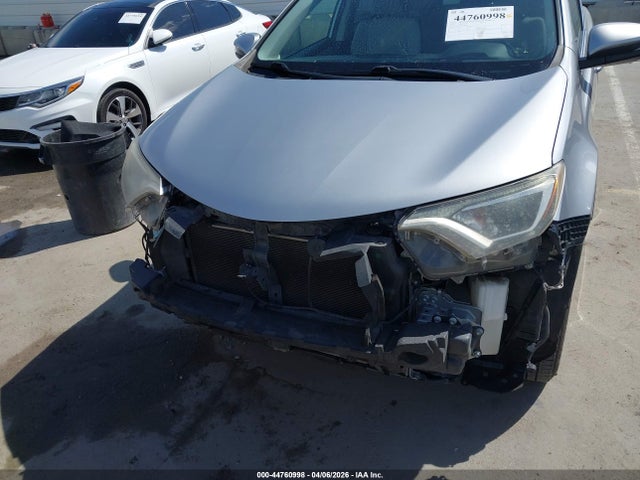 2018 TOYOTA RAV4 JTMWFREV4JJ169676 Photo 5