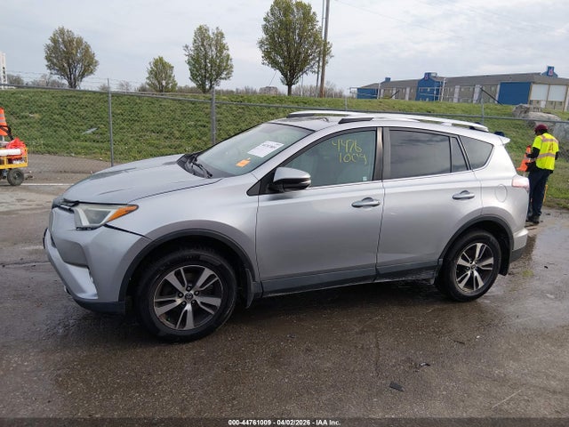 Aukcja sprzedaży 2016 Toyota Rav4 Xle, vin: 2T3RFREV1GW511706, numer aukcji: 44761009
