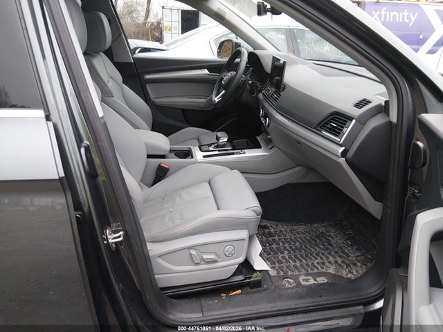 2024 Audi Q5 Premium Plus 45 Tfsi S Line Quattro მანქანა იყიდება აუქციონზე, vin: WA1EAAFY5R2053620, აუქციონის ნომერი: 44761051