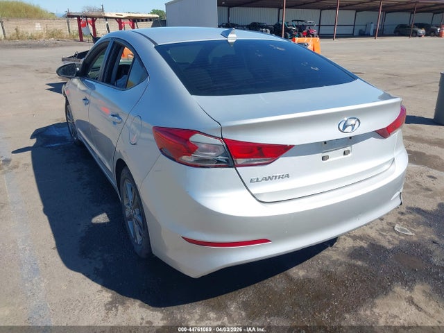 5NPD84LF1JH298628 Hyundai ELANTRA SEL