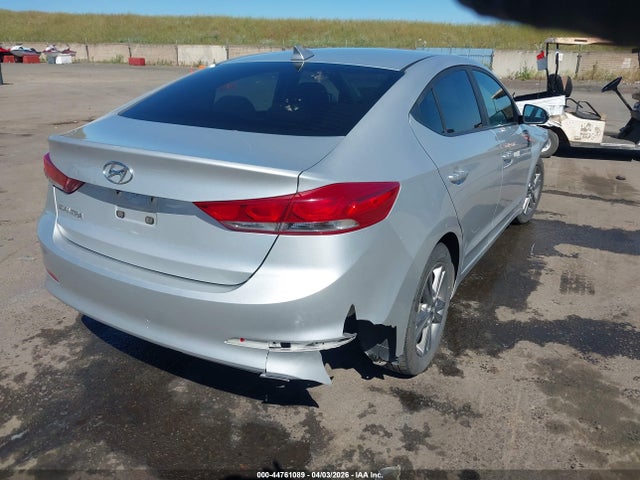 5NPD84LF1JH298628 Hyundai ELANTRA SEL