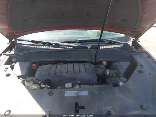 44761099 :رقم المزاد ، 1GKKRRKD8FJ233585 vin ، 2015 Gmc Acadia Slt-1 مزاد بيع