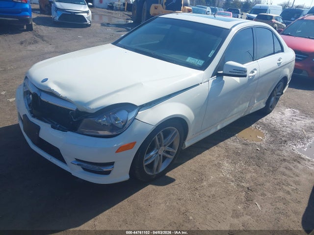 44761102 :رقم المزاد ، WDDGF8BB1CA711866 vin ، 2012 Mercedes-benz C 300 Sport 4matic مزاد بيع