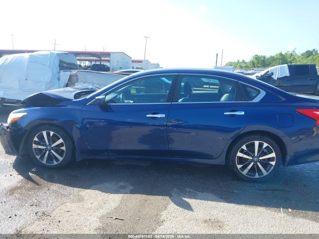 44761103 :رقم المزاد ، 1N4AL3AP5GN381906 vin ، 2016 Nissan Altima 2.5 Sr مزاد بيع
