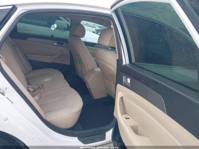 44761214 :رقم المزاد ، 5NPE24AF2FH203154 vin ، 2015 Hyundai Sonata Se مزاد بيع