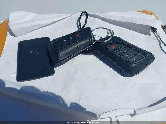 44761235 :رقم المزاد ، 2T2BBMCA3TC113574 vin ، 2026 Lexus Rx 350h Premium+ مزاد بيع