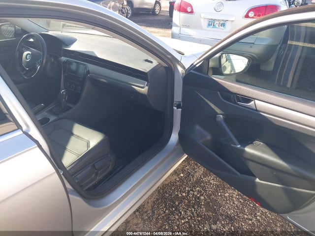 Aukcja sprzedaży 2020 Volkswagen Passat 2.0t Se, vin: 1VWSA7A30LC012379, numer aukcji: 44761244