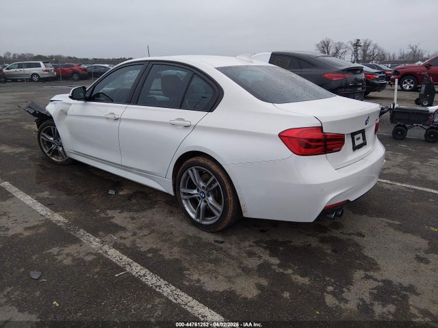2017 Bmw 330i Xdrive მანქანა იყიდება აუქციონზე, vin: WBA8D9G51HNT91510, აუქციონის ნომერი: 44761252