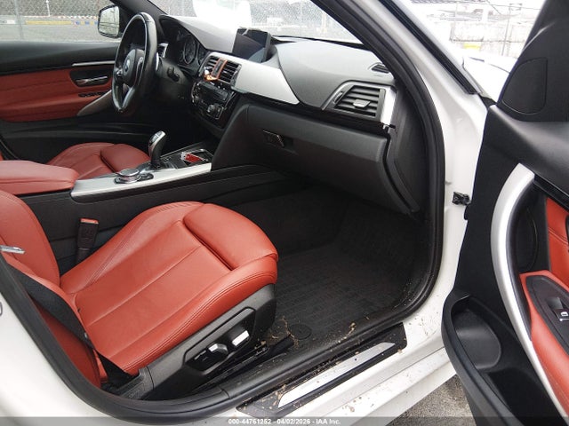 2017 Bmw 330i Xdrive მანქანა იყიდება აუქციონზე, vin: WBA8D9G51HNT91510, აუქციონის ნომერი: 44761252