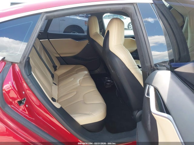 44761254 :رقم المزاد ، 5YJSA1E11GF170554 vin ، 2016 Tesla Model S 60/70/75/85 مزاد بيع