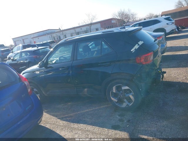 44761282 :رقم المزاد ، KMHRC8A36PU212390 vin ، 2023 Hyundai Venue Sel مزاد بيع