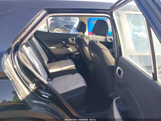 44761282 :رقم المزاد ، KMHRC8A36PU212390 vin ، 2023 Hyundai Venue Sel مزاد بيع