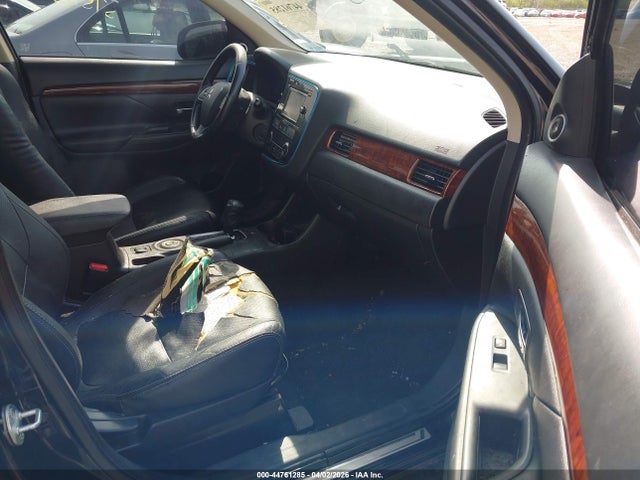 2014 MITSUBISHI OUTLANDER JA4AZ3A39EZ016568 Photo 4