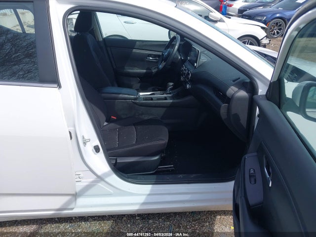 Продажа на аукционе авто 2022 Nissan Sentra Sv Xtronic Cvt, vin: 3N1AB8CV2NY256743, номер лота: 44761293