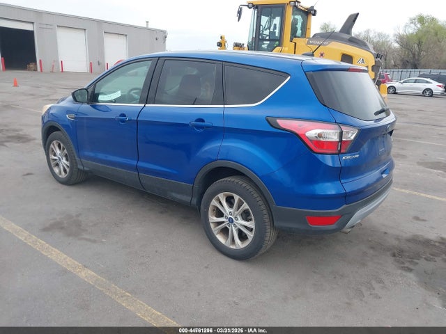 2017 FORD ESCAPE 1FMCU9GD3HUE18454 Photo 2