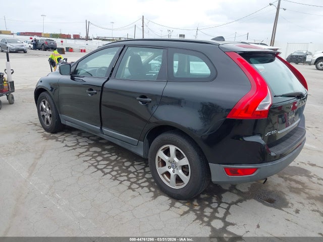 2011 VOLVO XC60 YV4940DL5B2170052 Photo 2