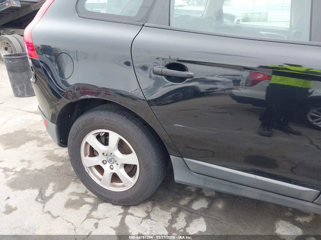 2011 VOLVO XC60 YV4940DL5B2170052 Photo 5