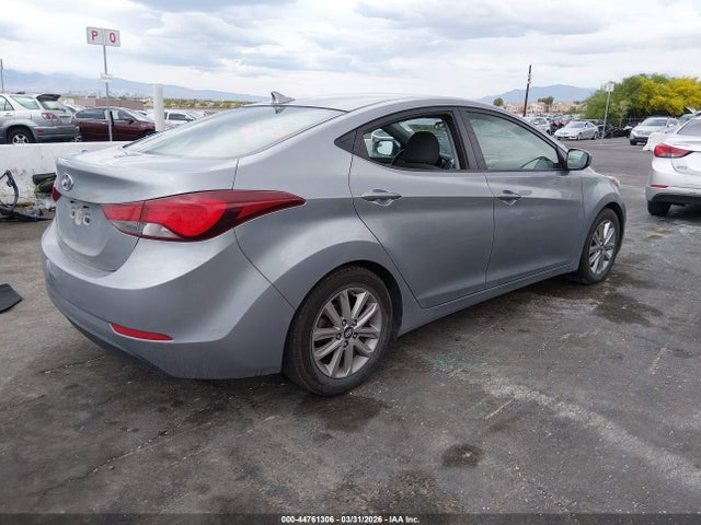 Hyundai ELANTRA SE 2015 5NPDH4AE3FH594543 Image 4
