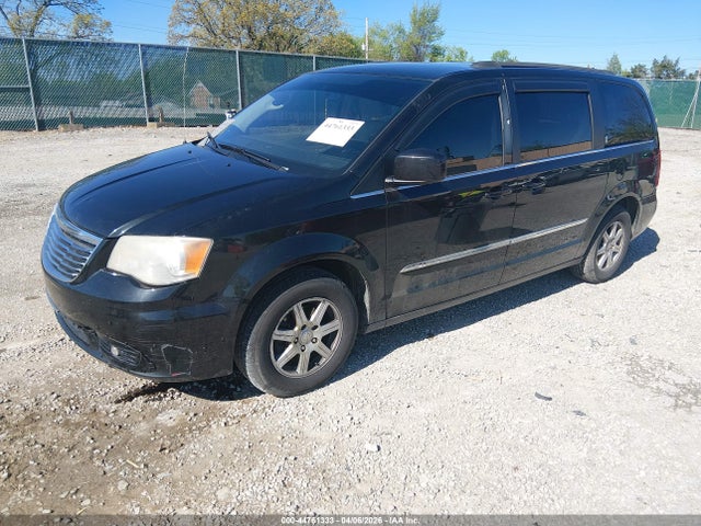 2013 Chrysler Town & Country Touring მანქანა იყიდება აუქციონზე, vin: 2C4RC1BGXDR584059, აუქციონის ნომერი: 44761333