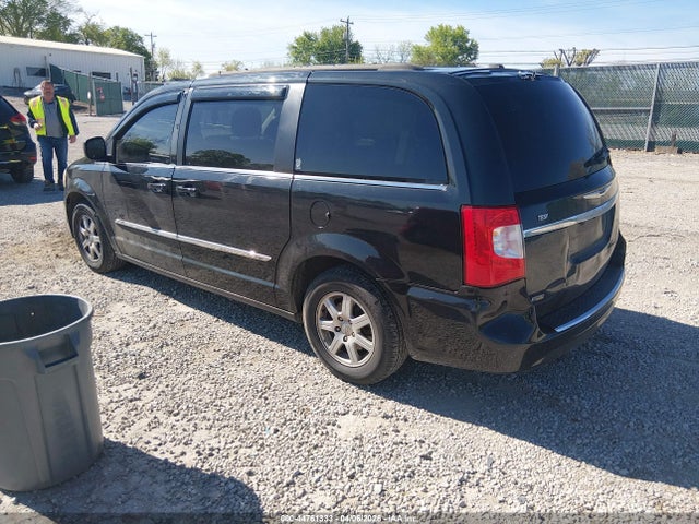 2013 Chrysler Town & Country Touring მანქანა იყიდება აუქციონზე, vin: 2C4RC1BGXDR584059, აუქციონის ნომერი: 44761333