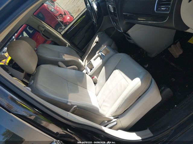 2013 Chrysler Town & Country Touring მანქანა იყიდება აუქციონზე, vin: 2C4RC1BGXDR584059, აუქციონის ნომერი: 44761333