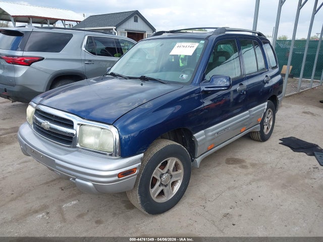 44761349 :رقم المزاد ، 2CNBJ634326926471 vin ، 2002 Chevrolet Tracker Hard Top Lt مزاد بيع
