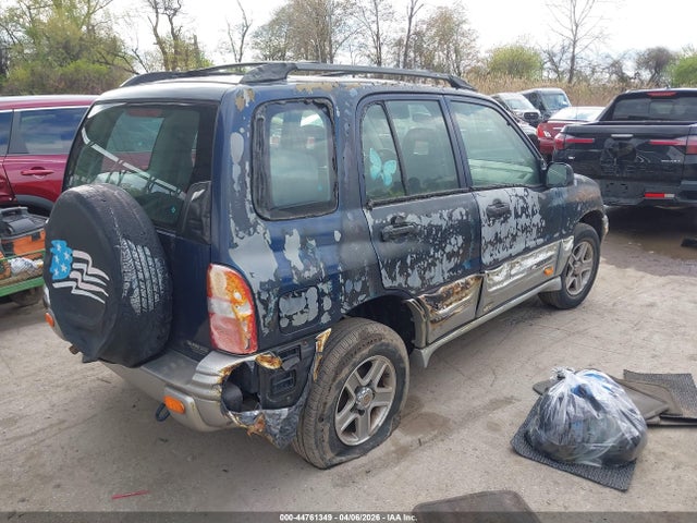 44761349 :رقم المزاد ، 2CNBJ634326926471 vin ، 2002 Chevrolet Tracker Hard Top Lt مزاد بيع