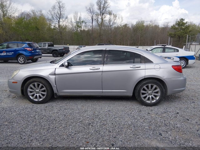 44761350 :رقم المزاد ، 1C3CC5FB6AN187876 vin ، 2010 Chrysler Sebring Limited مزاد بيع