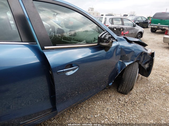 2018 Mazda Mazda3 Sport მანქანა იყიდება აუქციონზე, vin: 3MZBN1U73JM169013, აუქციონის ნომერი: 44761361