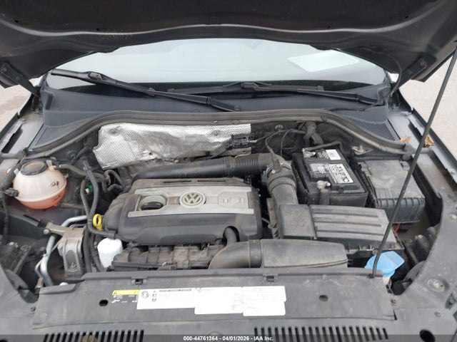 WVGBV7AX4JK001913 Volkswagen Tiguan Limited 2.0t