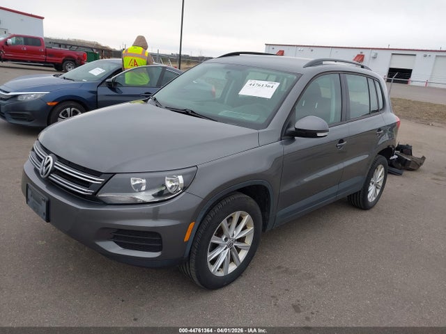 WVGBV7AX4JK001913 Volkswagen Tiguan Limited 2.0t