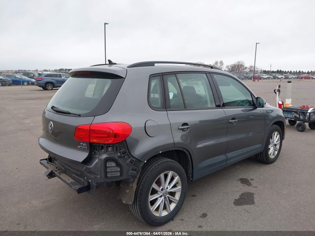 WVGBV7AX4JK001913 Volkswagen Tiguan Limited 2.0t