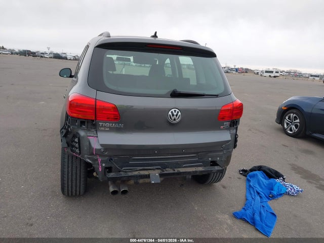 WVGBV7AX4JK001913 Volkswagen Tiguan Limited 2.0t