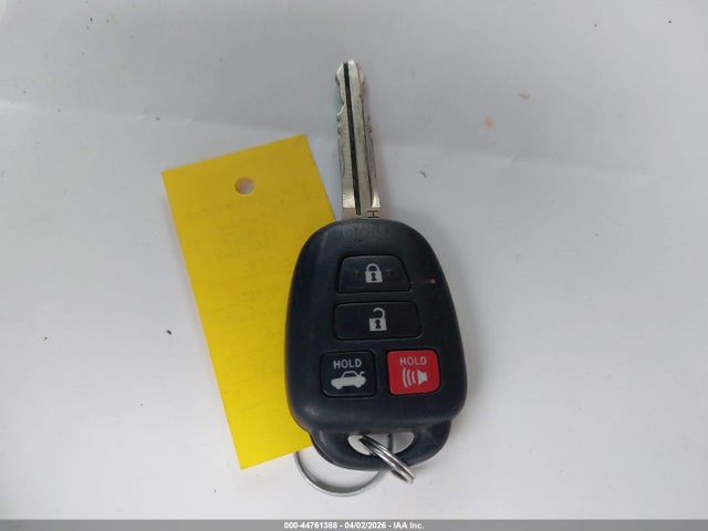 Продаж на аукціоні авто 2017 Toyota Corolla Le, vin: 2T1BURHEXHC877856, номер лоту: 44761388