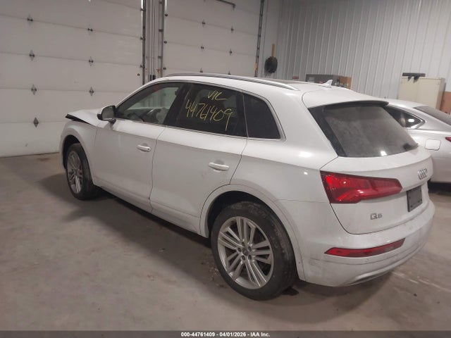 44761409 :رقم المزاد ، WA1BNAFY1L2043990 vin ، 2020 Audi Q5 Premium Plus 45 Tfsi Quattro S Tronic مزاد بيع
