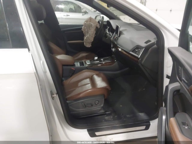 44761409 :رقم المزاد ، WA1BNAFY1L2043990 vin ، 2020 Audi Q5 Premium Plus 45 Tfsi Quattro S Tronic مزاد بيع