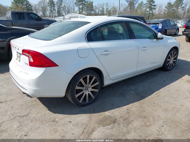 2016 VOLVO S60 INSCRIPTION LYV402FKXGB091295 Photo 3